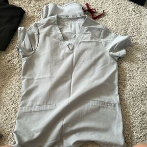 Figs Sz Small SET Basic 5 pocket top and Livingston basic pant in CEMENT